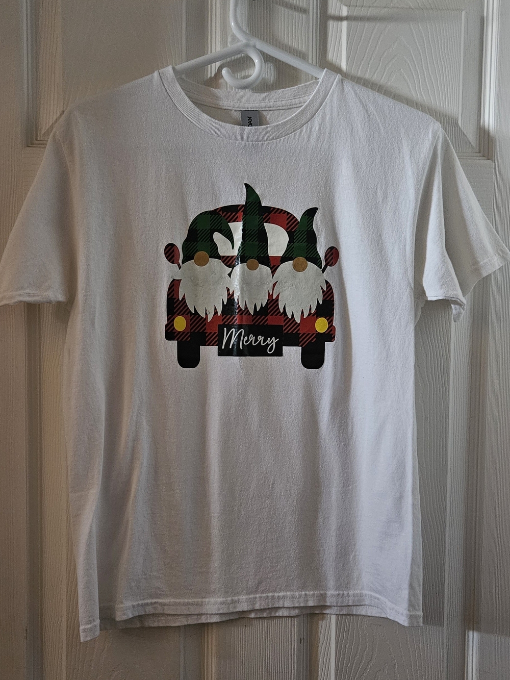 NWOT Gildan Christmas Gnome Tee